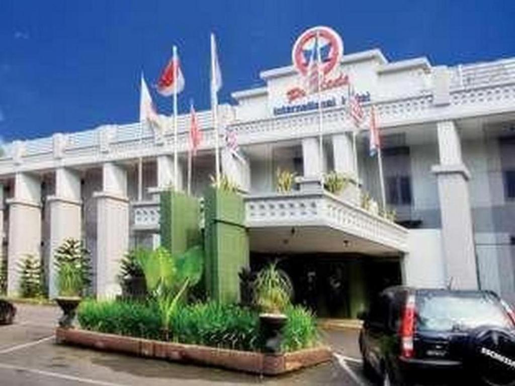 Hotel Pardede International Medan Kültér fotó